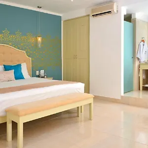 Отель Unic Design & Restaurant- 5th Avenue (adults Only)
